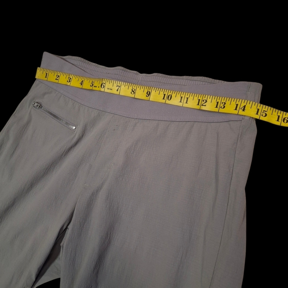 Athleta Mod Trekkie Crop Pants 291743-01 Gray Nylon Zipper Ankle Women Size 8 - Picture 10 of 16